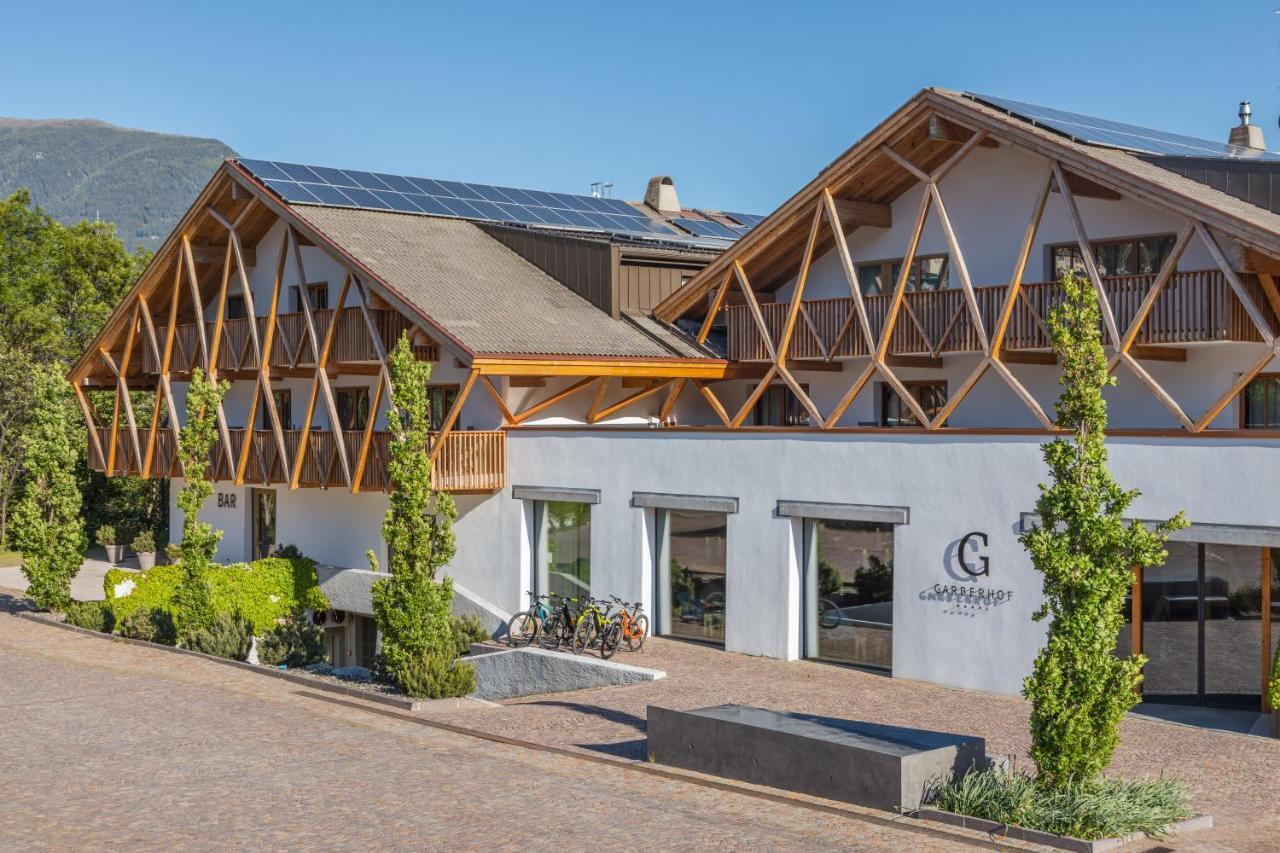 Hotel Garberhof Malles Venosta Exterior photo